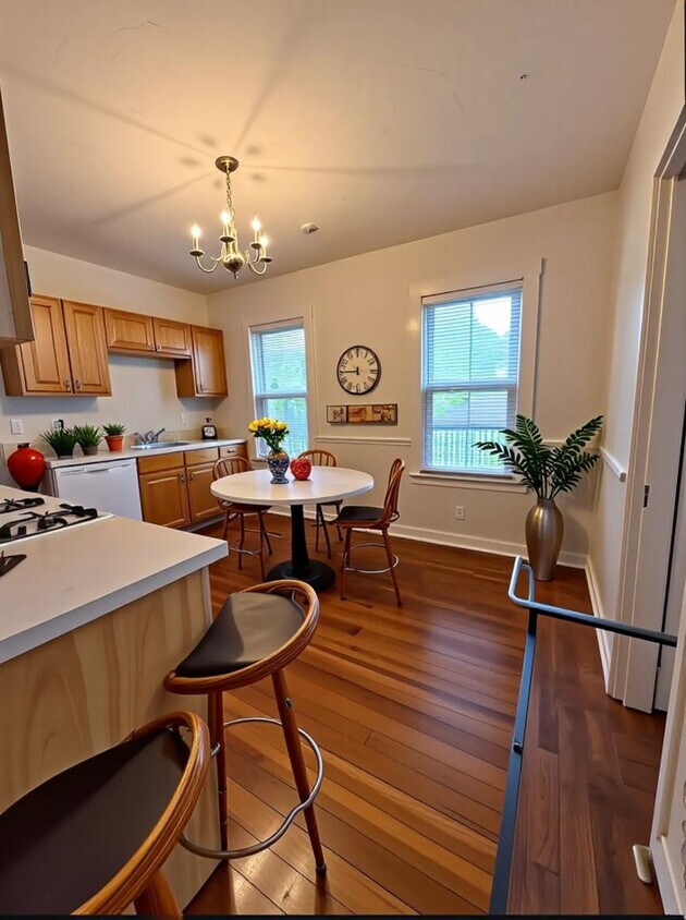 Foto principal - 3 bedroom in Brighton MA 02135