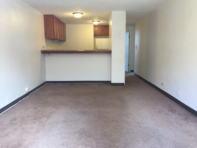 Foto del edificio - Pearlridge Sunset: 3 Bedroom, 1 Bath Condo...