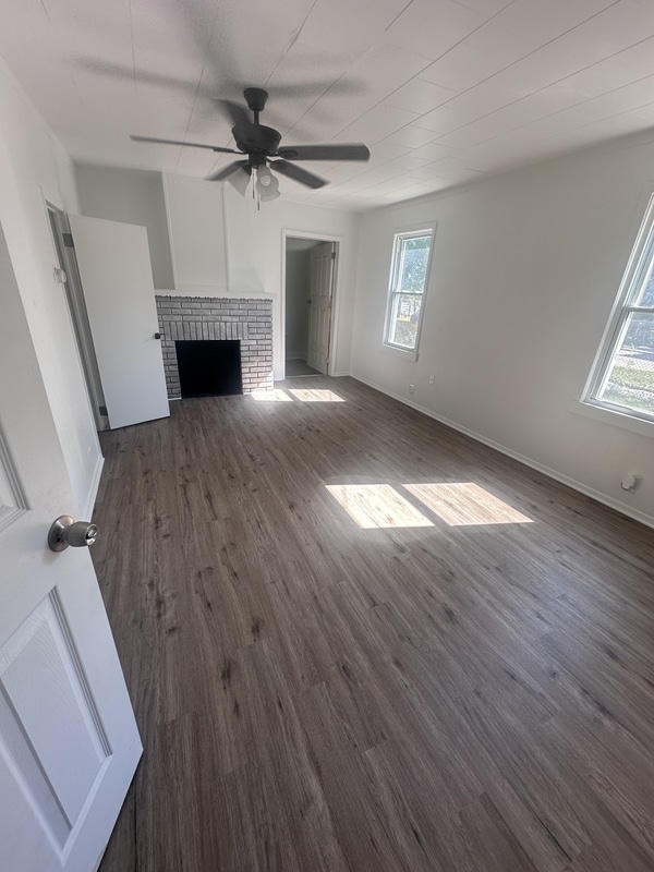 Building Photo - 1351 W 83rd St