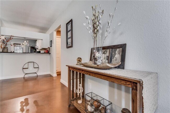 Foto del edificio - 1302 River Ridge Dr