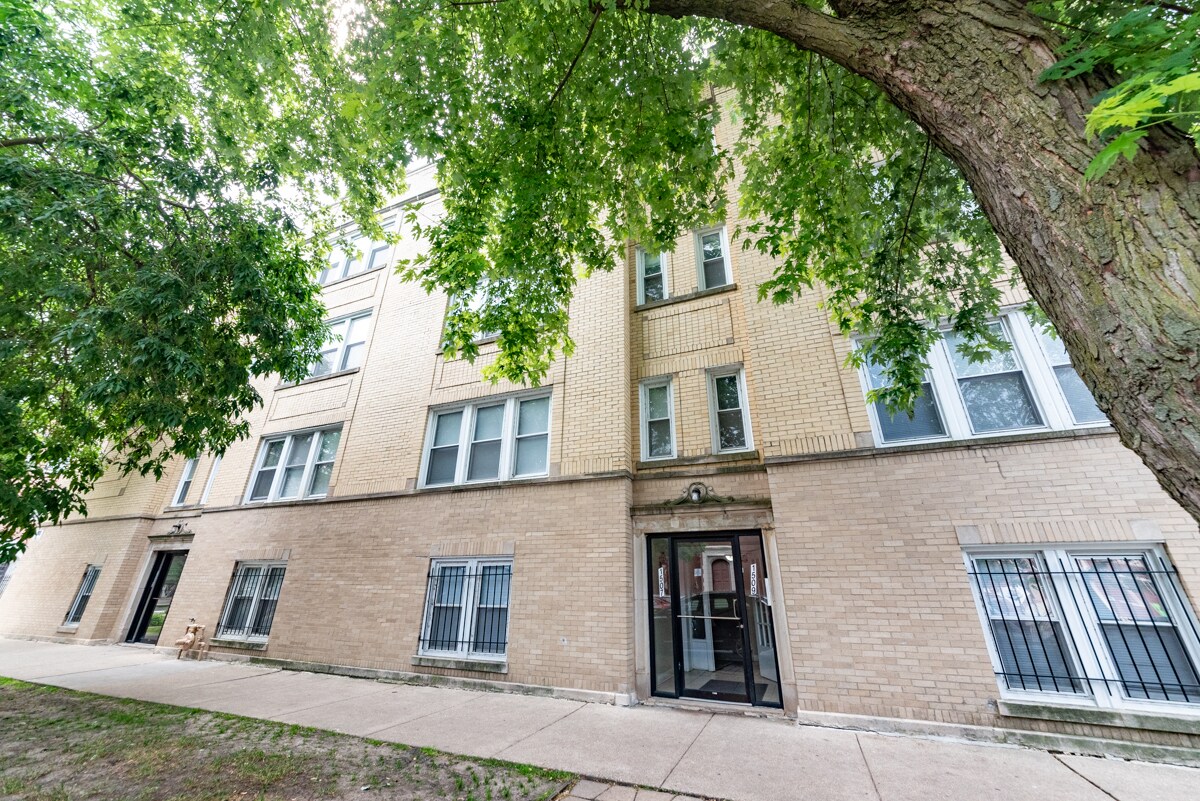 Foto principal - 1507 W Albion Ave