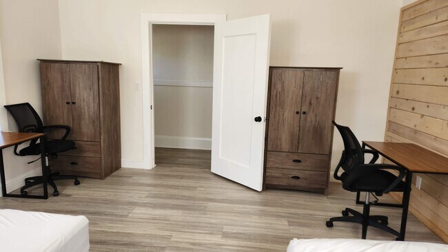 Foto del edificio - College Ave Apartment for Rent