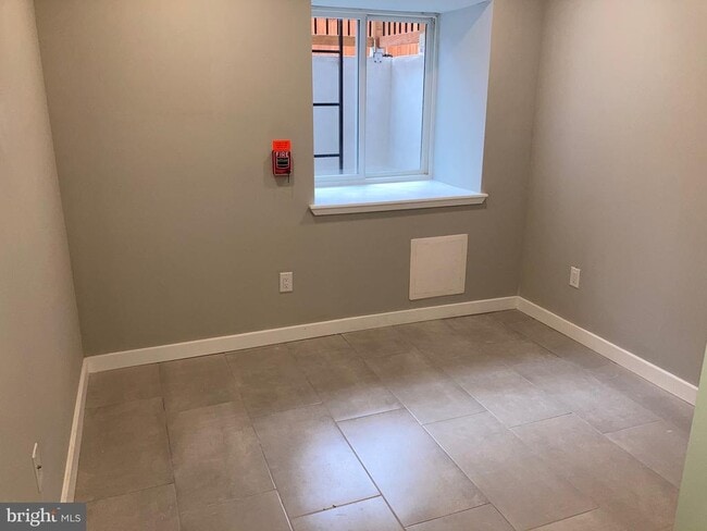 Foto del edificio - 5410 Pine St