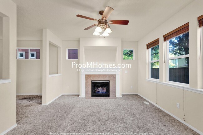 Foto del edificio - Gorgeous Four Bedroom Home in South Hillsb...