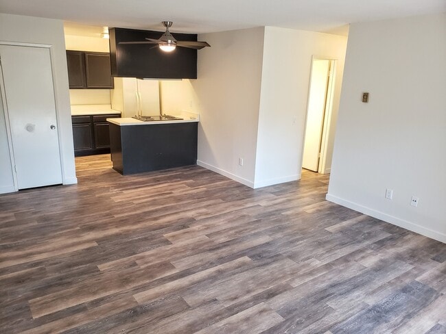 Building Photo - The Grove 2bd/1ba with New Flooring Throug...