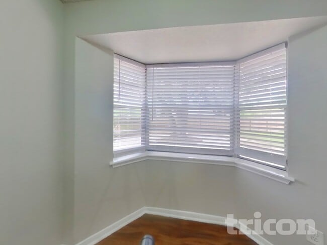 Building Photo - 13154 Winding Wood Dr