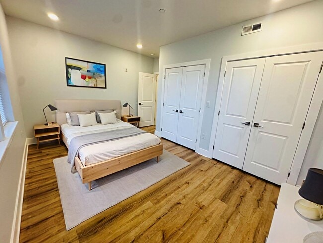 Photo - 4242 W Girard Ave Apartment