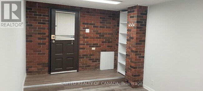 Photo du bâtiment - 126 Weldrick Rd W