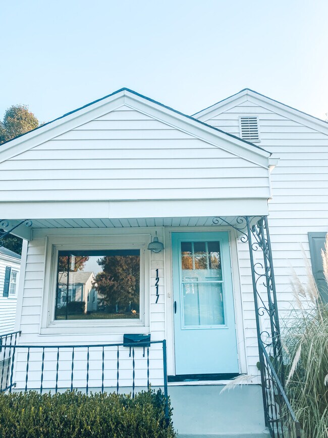 Remodeled home! - 1117 Rammers Ave