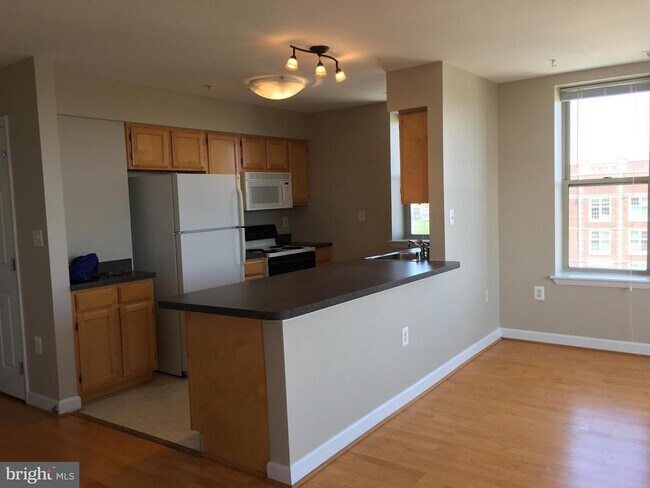 Foto del edificio - 1308 Clifton St NW