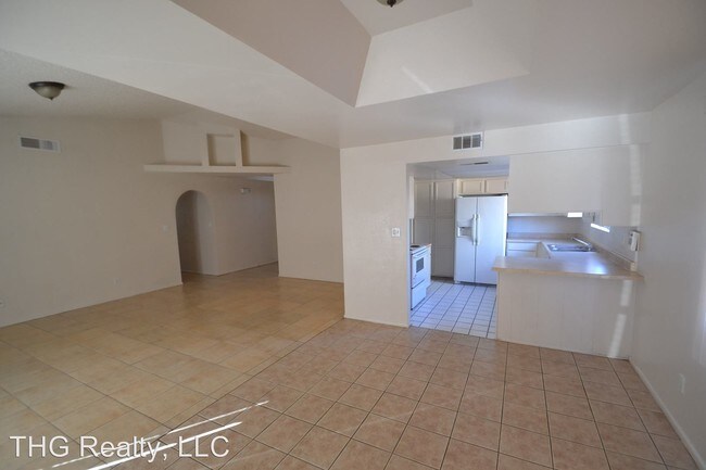 Building Photo - 7953 W Heatherbrae Dr