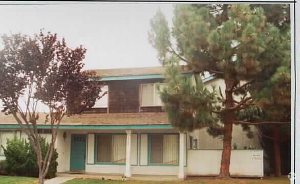 Building Photo - 520 S L. Ct