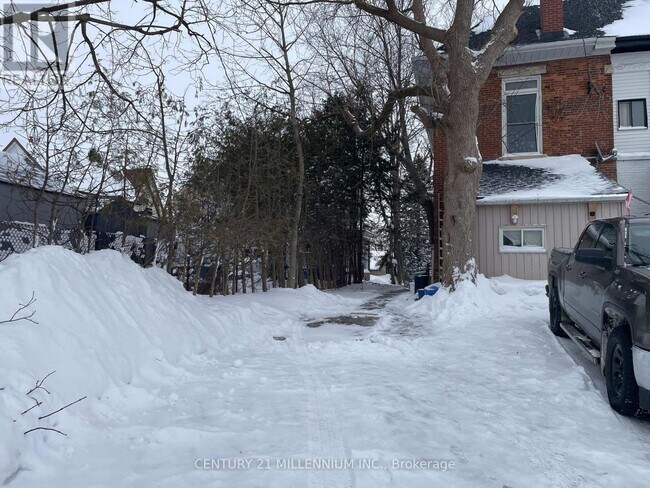 Photo du bâtiment - 206 Owen Sound St