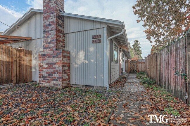 Photo - BonhamJ Apartment