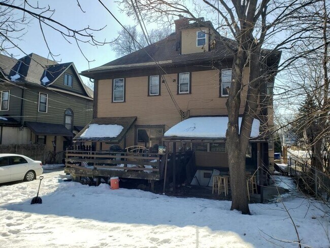 Foto del edificio - 1649 W Minnehaha Ave