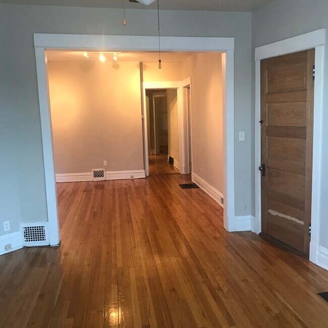 Foto del edificio - 403 N Humphrey Ave