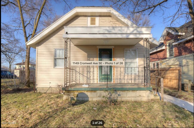 Front - 1149 Cromwell Ave SE