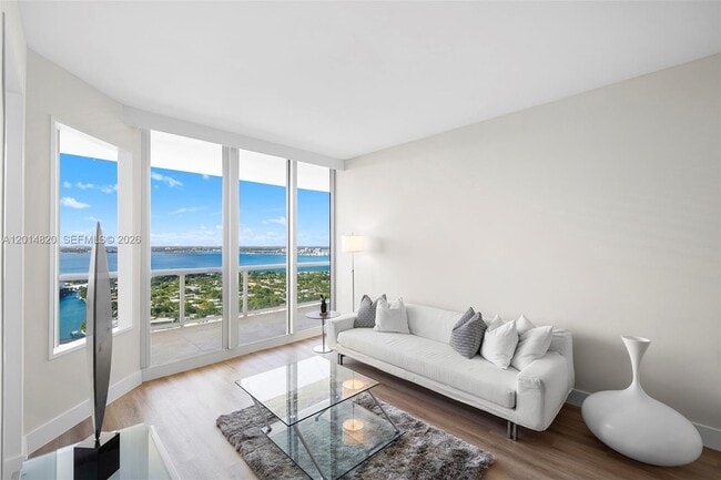 Foto del edificio - 4775 Collins Ave