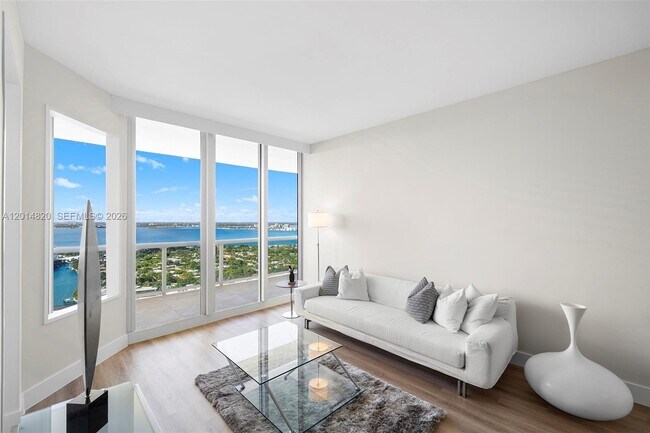 Building Photo - 4775 Collins Ave