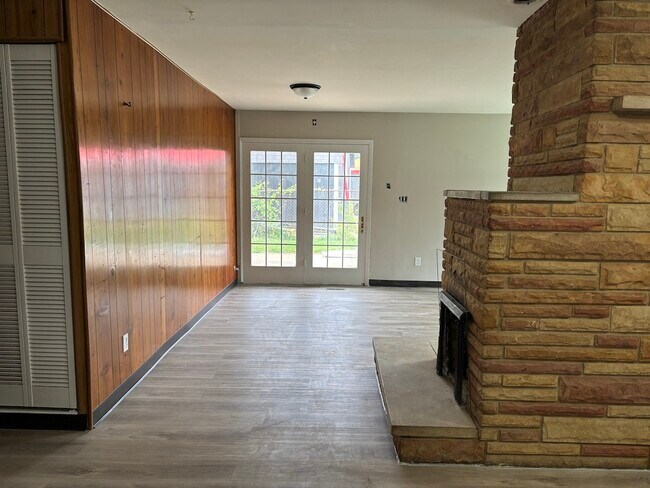 Foto del edificio - 480 S Hayden Ave