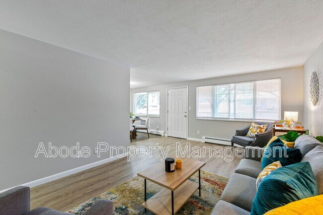 Foto del edificio - 432 W 10th St