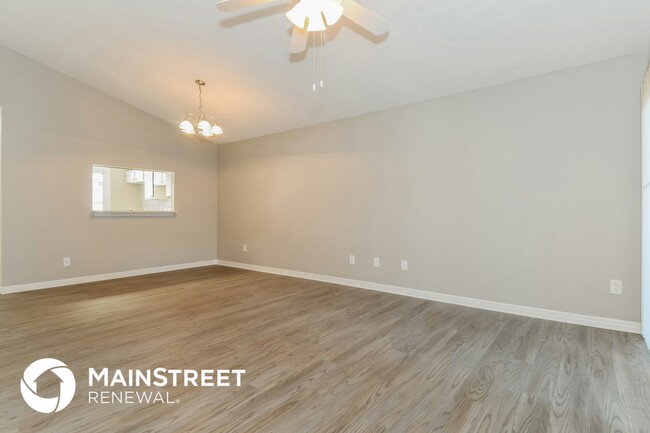 Building Photo - 2217 Destine Ln