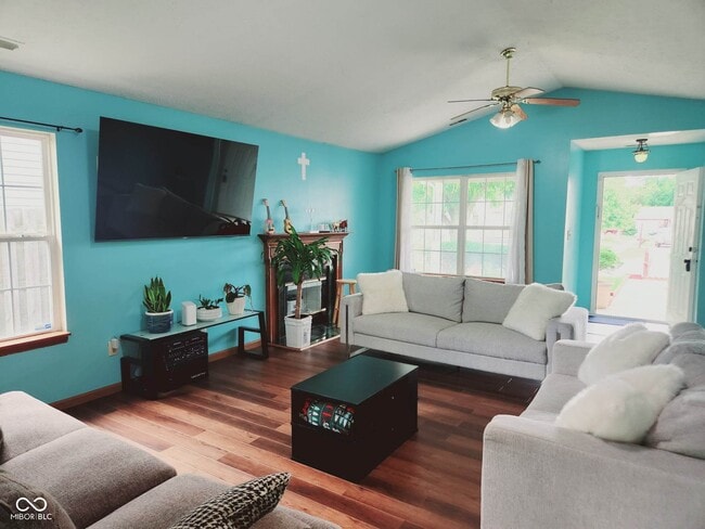 Foto del edificio - 4335 Blue Ribbon Rd