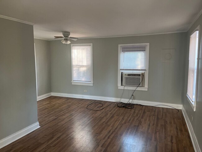 Building Photo - 1 Bed, 1 Bath House