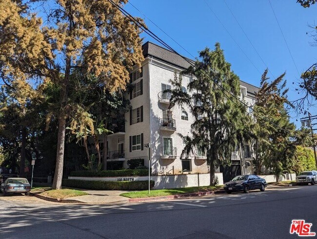 Foto del edificio - 100 N Wetherly Dr