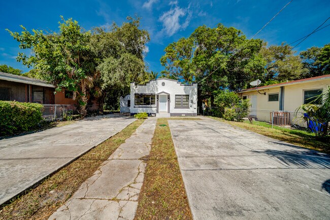 Building Photo - 829 NW 56th St