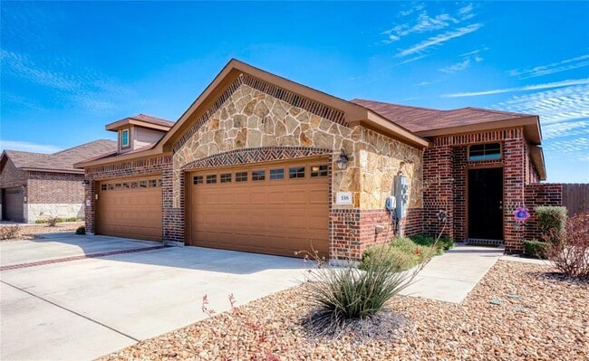 Foto del edificio - 334 Creekside Curve