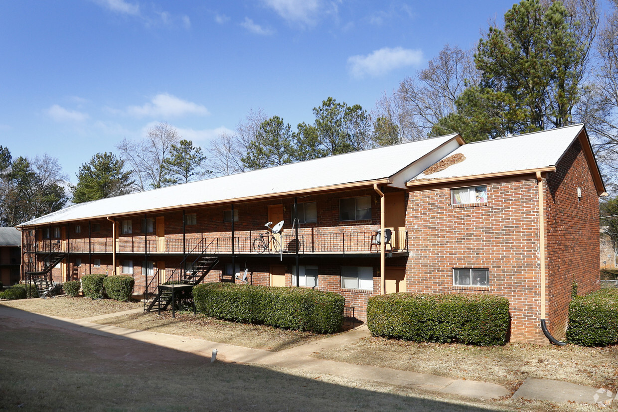 Foto del edificio - Shallowford Arms Apartments