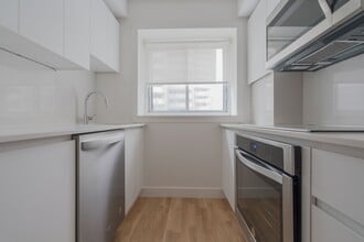 Building Photo - 3435 Rue Drummond