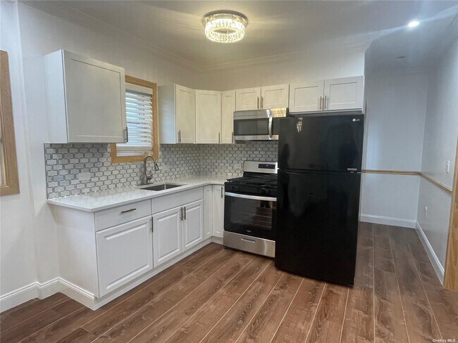 Foto del edificio - 146-05 130th Ave