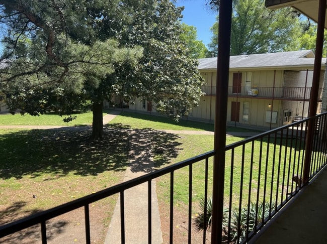 Photo - 888 Kerr Ave Apartment