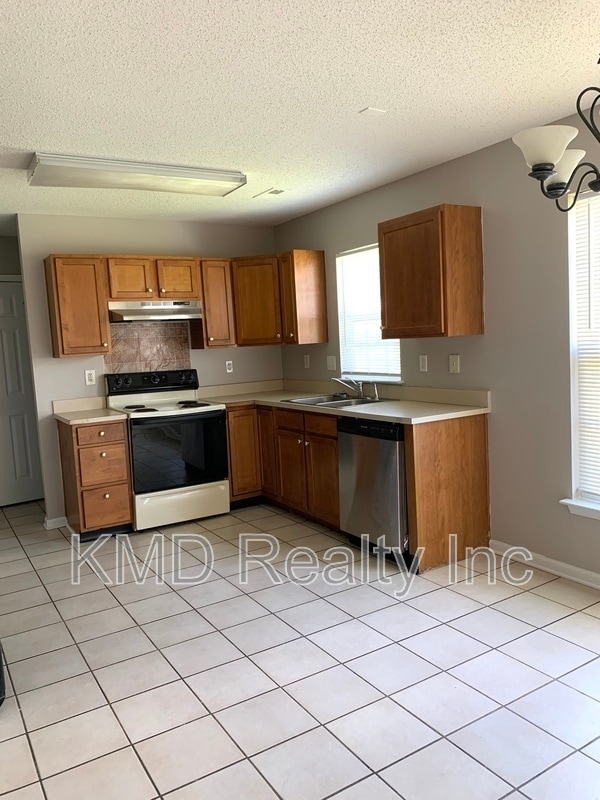 Foto del edificio - 4010 Woolcott Ave