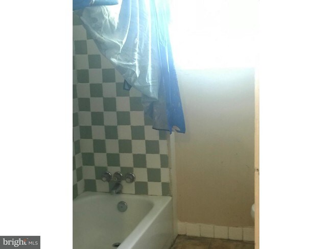 Foto del edificio - 255 E Tusculum St
