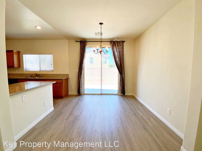 Building Photo - 3 br, 2.5 bath House - 11774 Pine Shadows St