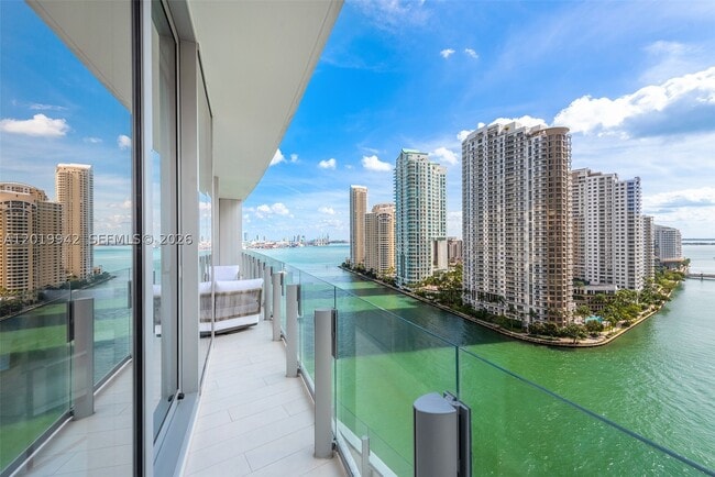 Building Photo - 300 Biscayne Blvd