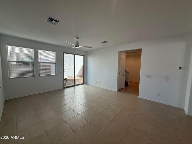 Foto del edificio - 14668 W Soft Wind Dr