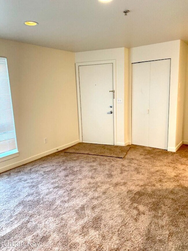 Foto del edificio - 2440 54th Pl SW