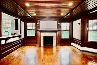 158 Woodbine Ave