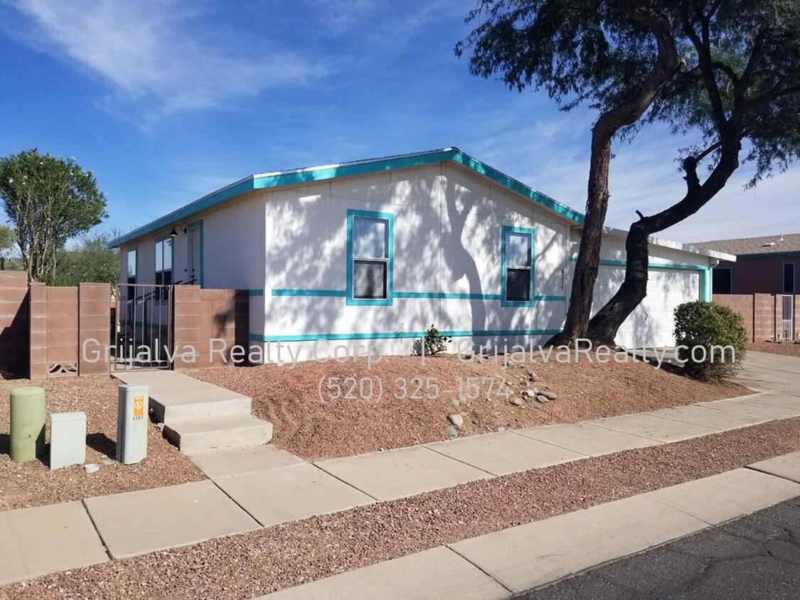 Primary Photo - Beautiful 3 Bedroom Manufactured Home in a...