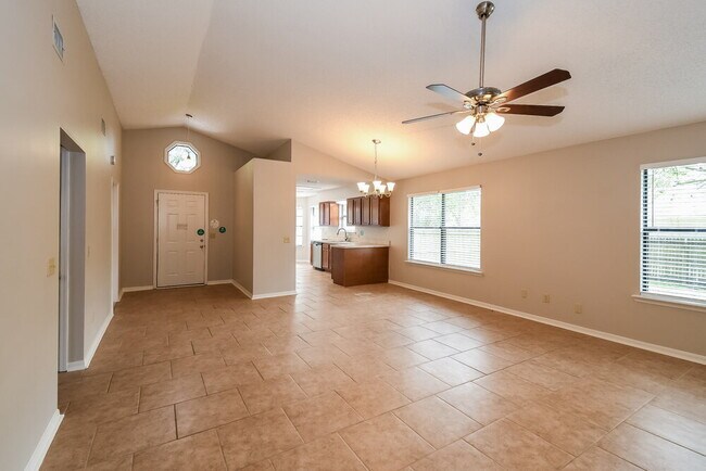 Foto del edificio - 8618 Collins Ridge Blvd S
