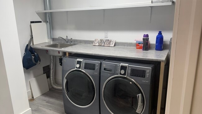 Building Photo - 3089 Starlight Way