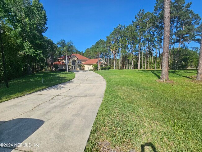 Building Photo - 100 Belmont Dr