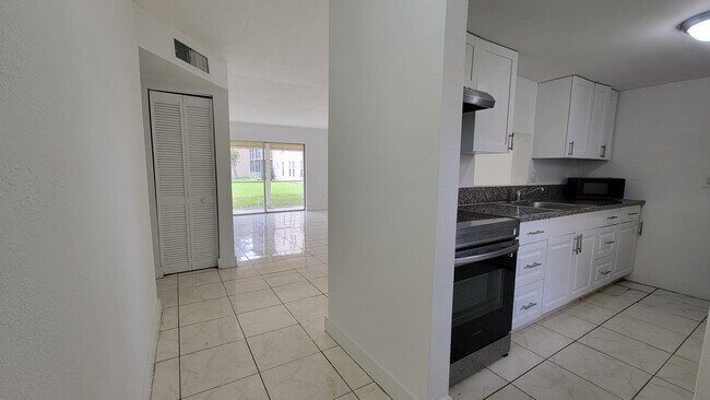 Building Photo - 2800 NW 56th Ave