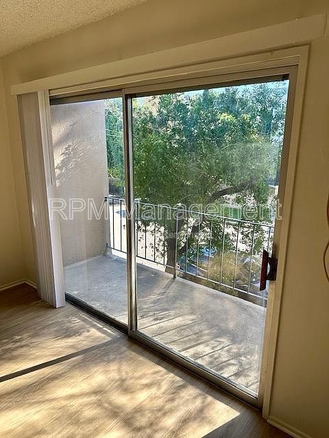 Foto del edificio - 4350 Troost Ave