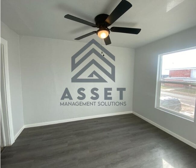 Building Photo - Modern 1-Bedroom Apartment with Thoughtful Design