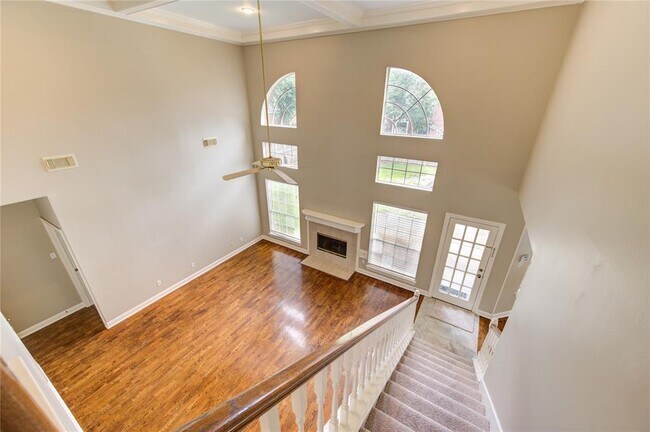 Foto del edificio - 14126 Heatherhill Pl